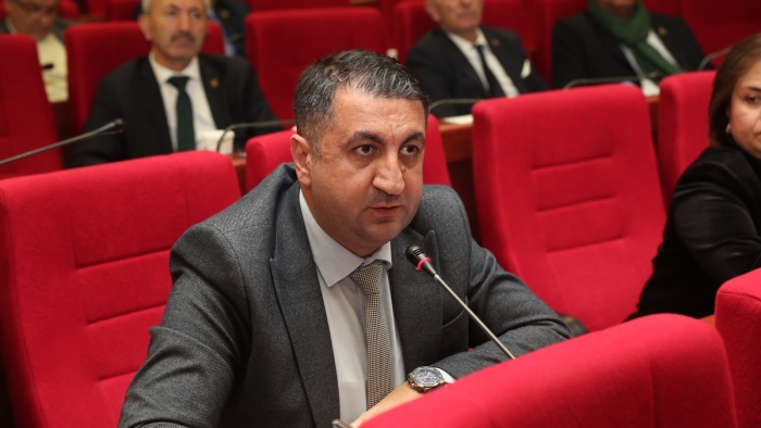 CHP’li Serdar Atasever: Büyükşehir cenaze  yakınlarının bilgi paylaşımını neden kesti bilmiyoruz!